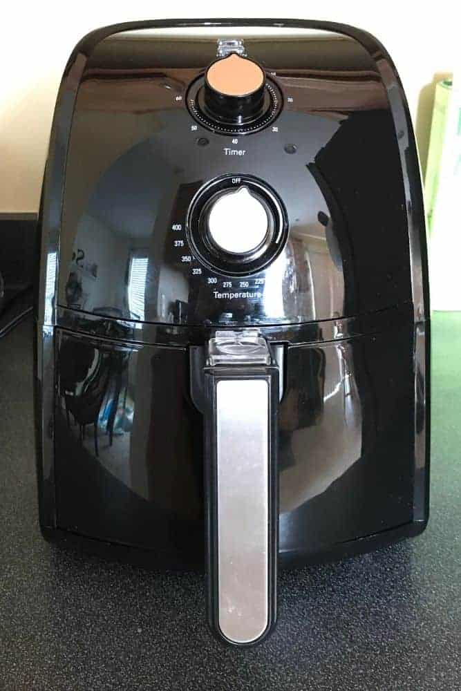 https://www.everydayfamilycooking.com/wp-content/uploads/2020/05/air-fryer-mistakes2.jpg