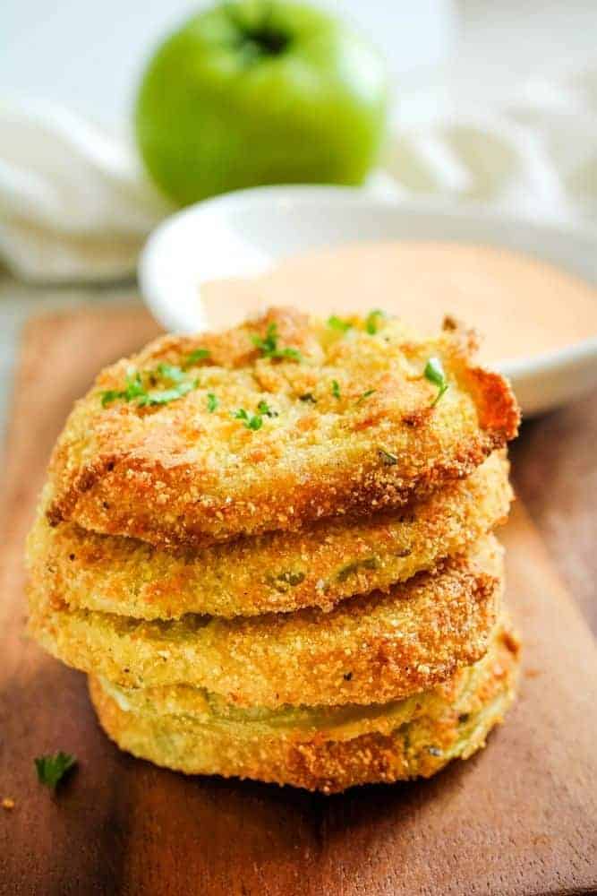 https://www.everydayfamilycooking.com/wp-content/uploads/2020/06/Air-Fryer-Fried-Green-Tomatoes2.jpg