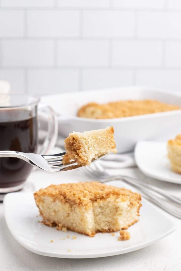 Bisquick Coffee Cake in a 13x9 Pan | Everyday Family Cooking