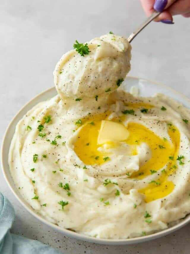 Super Easy Garlic Mashed Potatoes