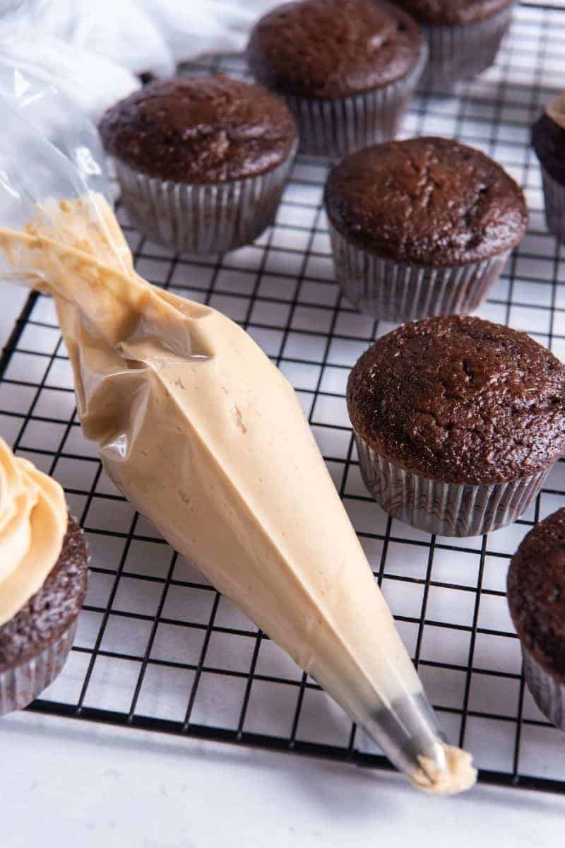 3 Ingredient Peanut Butter Frosting - Everyday Family Cooking