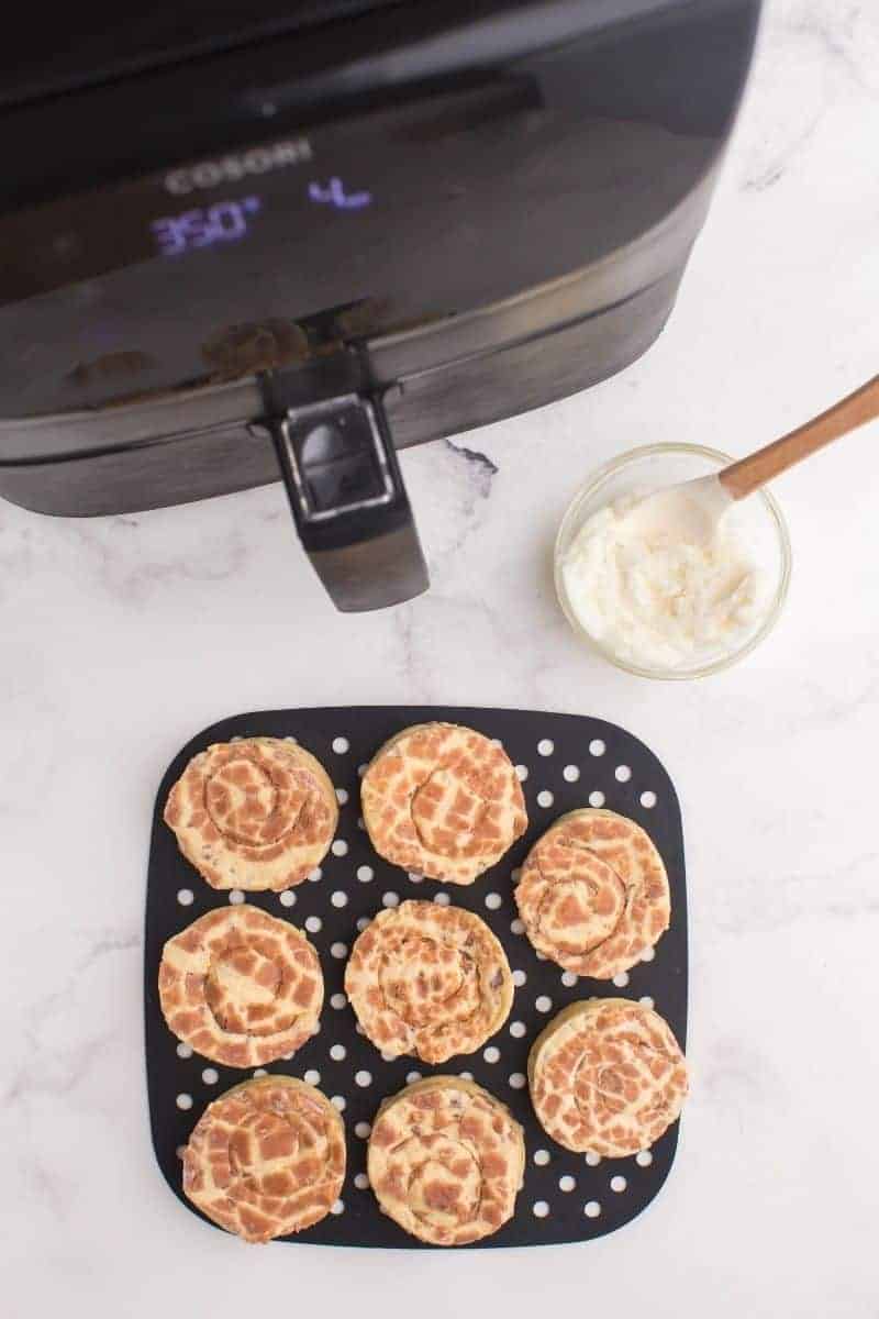 Air Fryer Cinnamon Rolls | Everyday Family Cooking