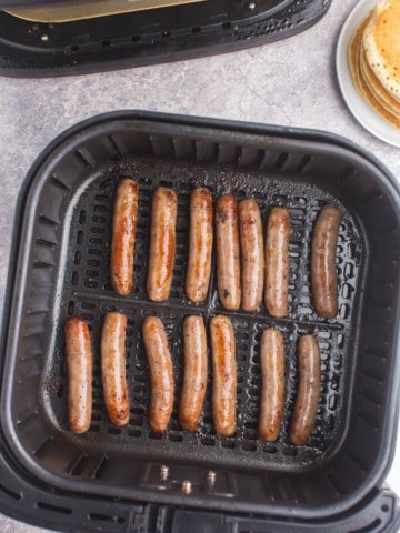 cook sausage in air fryer to crispy perfection