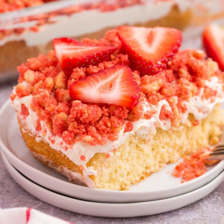 Strawberry Shortcake Crumble | Everyday Family Cooking