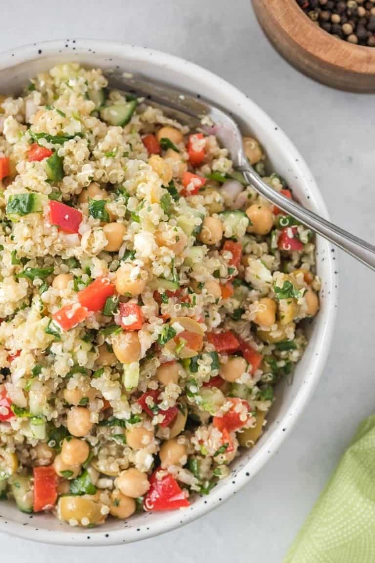 Quinoa Chickpea Salad | Everyday Family Cooking