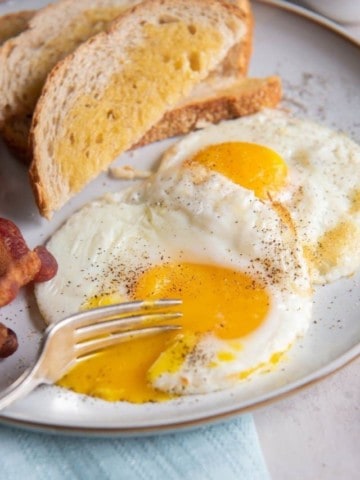 cropped-fried-egg-in-air-fryer6.jpg