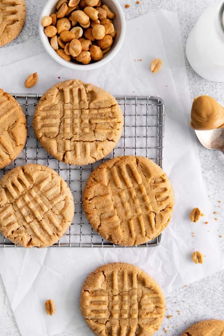 Soft and Chewy Peanut Butter Cookies - Everyday Family Cooking