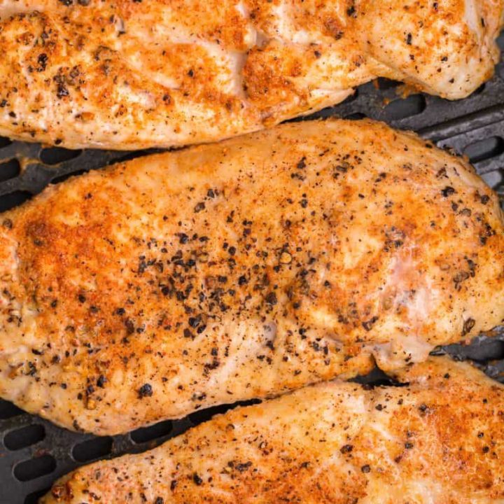 https://www.everydayfamilycooking.com/wp-content/uploads/2022/08/Air-Fryer-Grilled-Chicken3-720x720.jpg