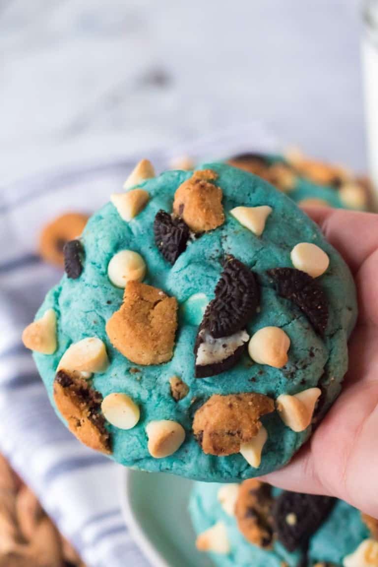 Cookie Monster Cookies | Everyday Family Cooking