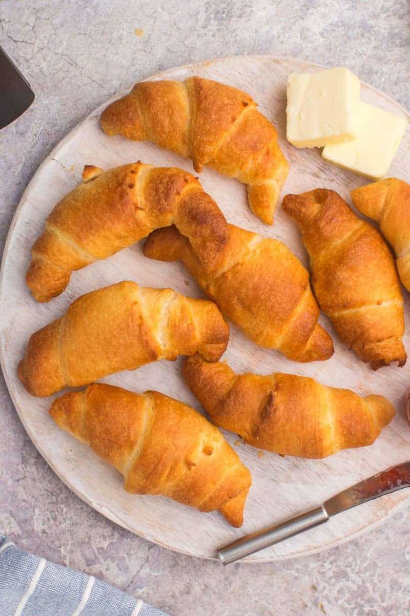 Air Fryer Crescent Rolls - The Urben Life