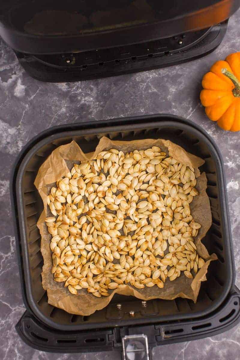 air-fryer-pumpkin-seeds-everyday-family-cooking