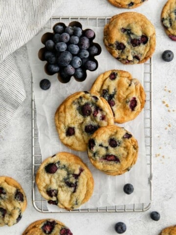 cookies on wire rack