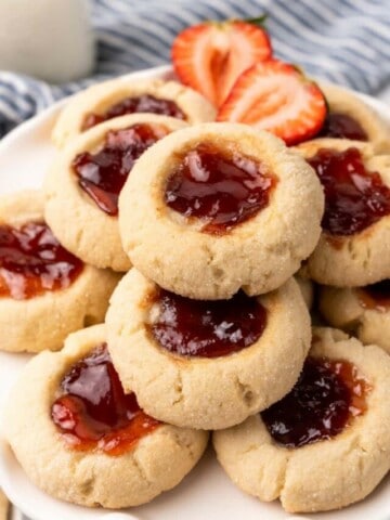 stack of strawberry jam cookies