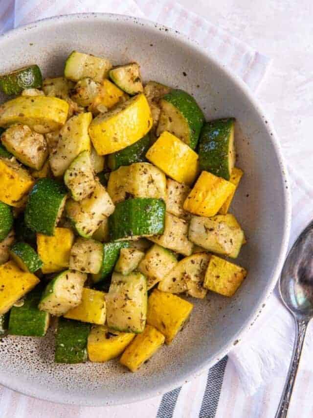 Healthy Squash and Zucchini (air fryer recipe) - Everyday Family Cooking