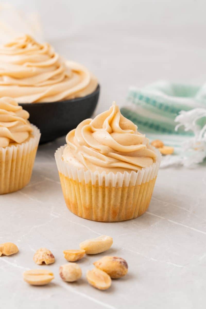 Peanut Butter Cream Cheese Frosting: Delicious, 7-Ingredient Recipe