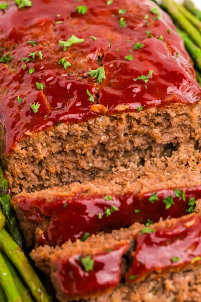 Close up of sliced meatloaf to show texture.